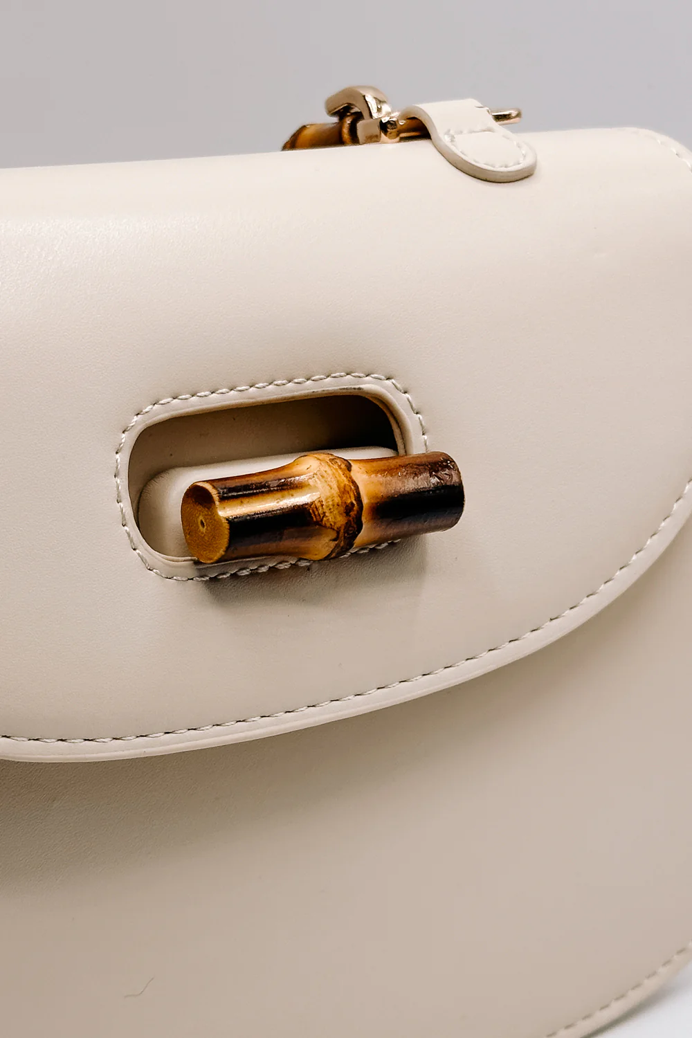 Allison Ivory Wooden Bamboo Strap Purse - Image 6