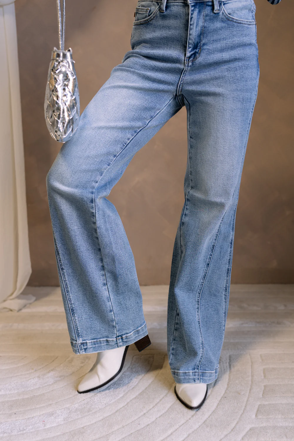 Callen Retro Wide Leg Jeans - Image 4