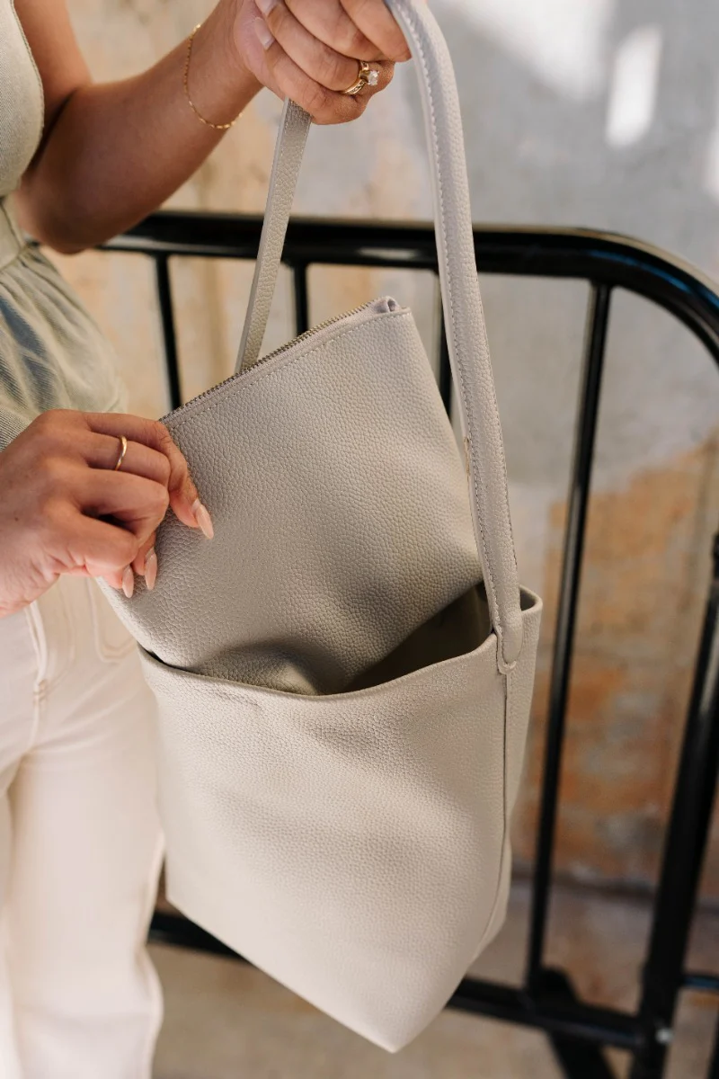 Belinda Grey Faux-Leather Purse - Image 4