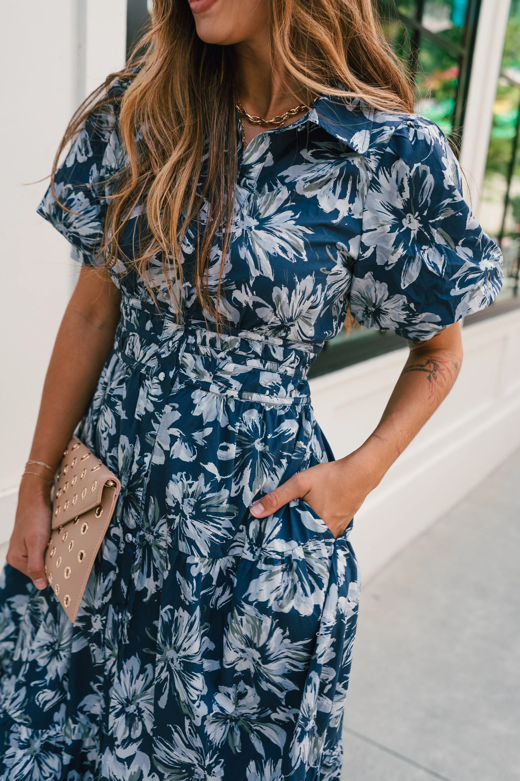 Abigail Blue Floral Short Sleeve Midi Dress - Image 6