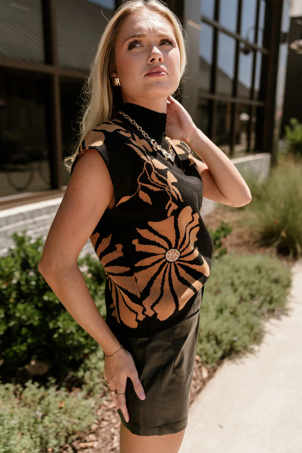Alexis Black & Camel Floral Knit Sleeveless Top - Image 7
