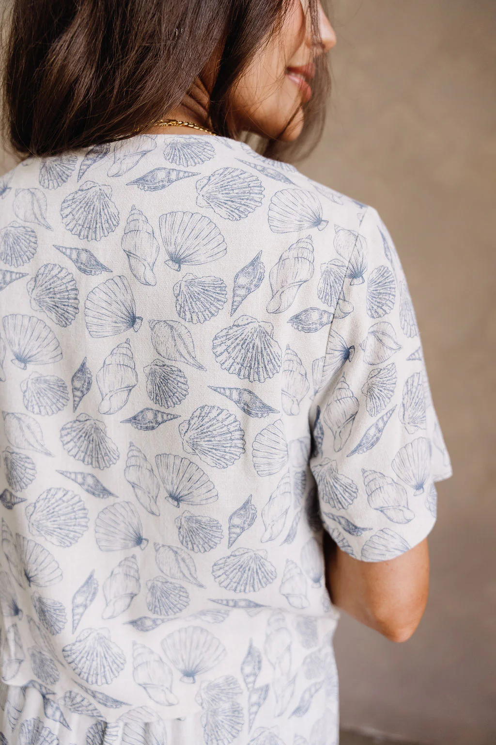 Allison Blue & Ivory Linen Seashell Top - Image 10