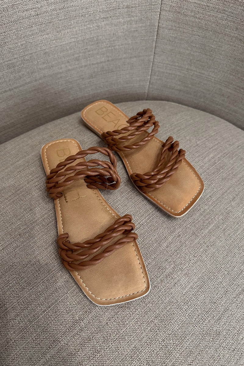 Beach by Matisse Amalia Flat Sandal in Tan
