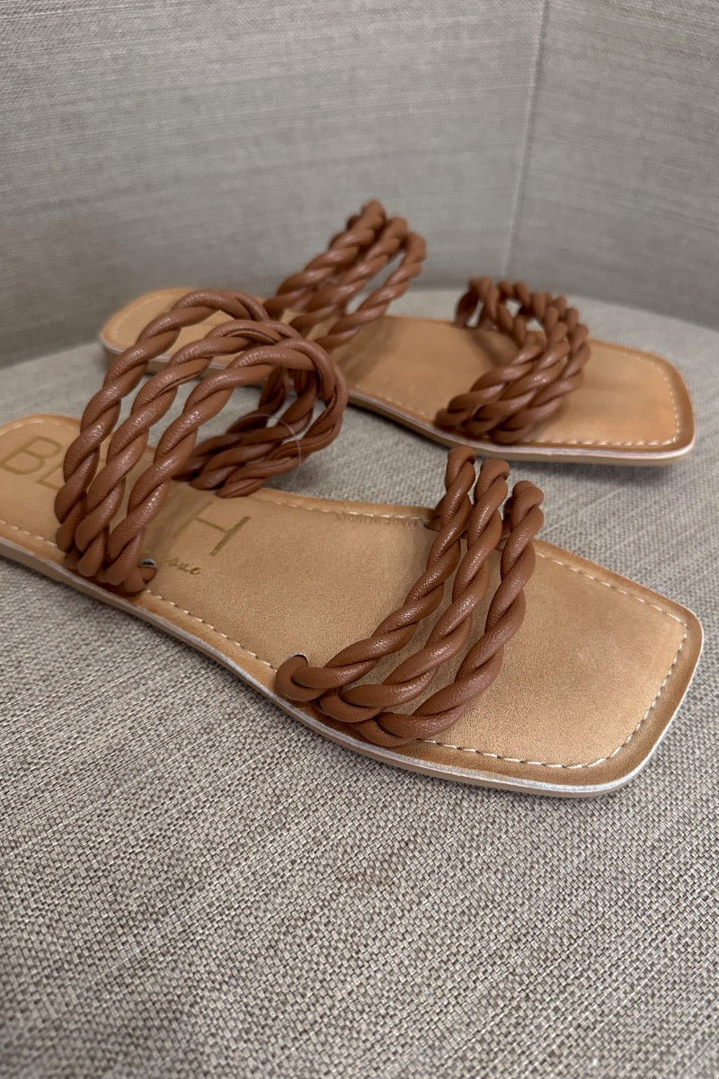 Beach by Matisse Amalia Flat Sandal in Tan - Image 3