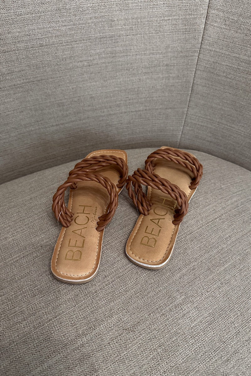 Beach by Matisse Amalia Flat Sandal in Tan - Image 6