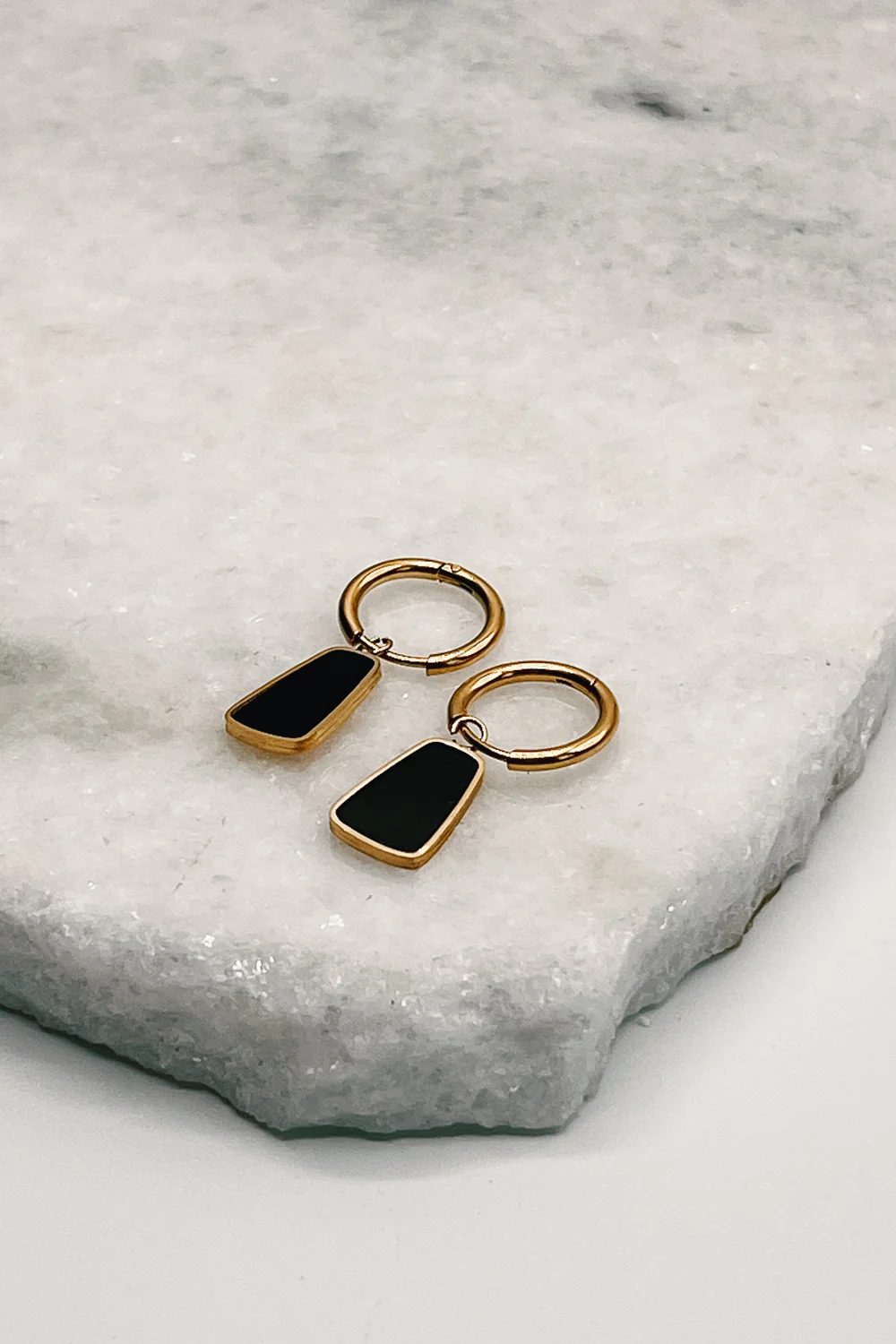 Amber Black Rectangle Gold Huggies