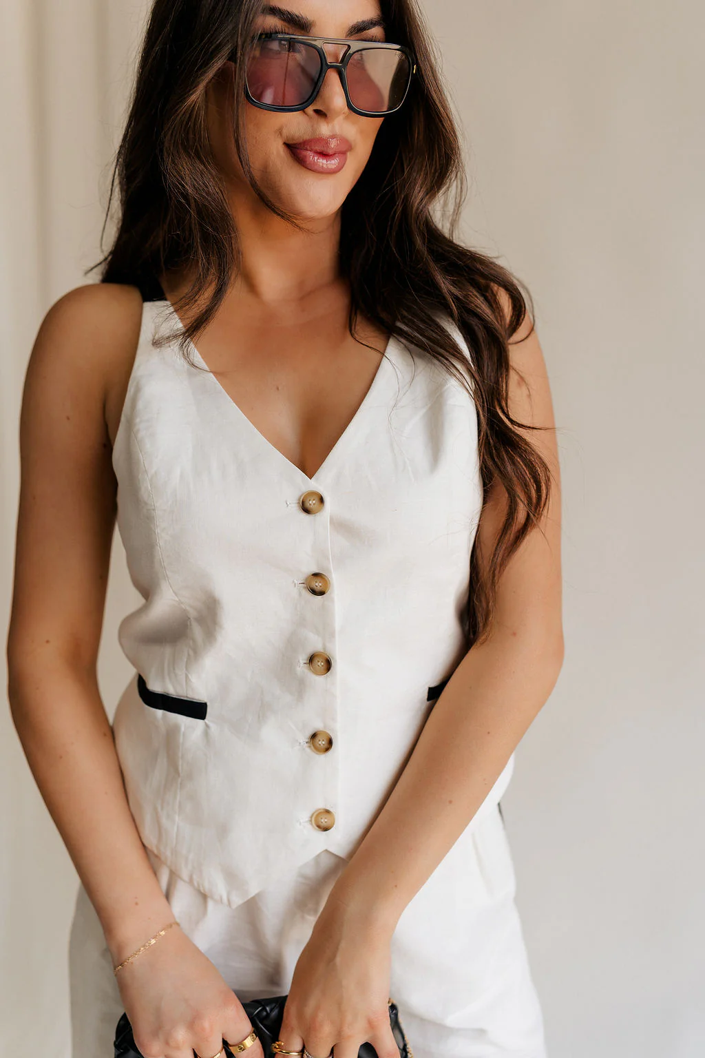 Amelia Off White & Black Button-Up Vest - Image 2