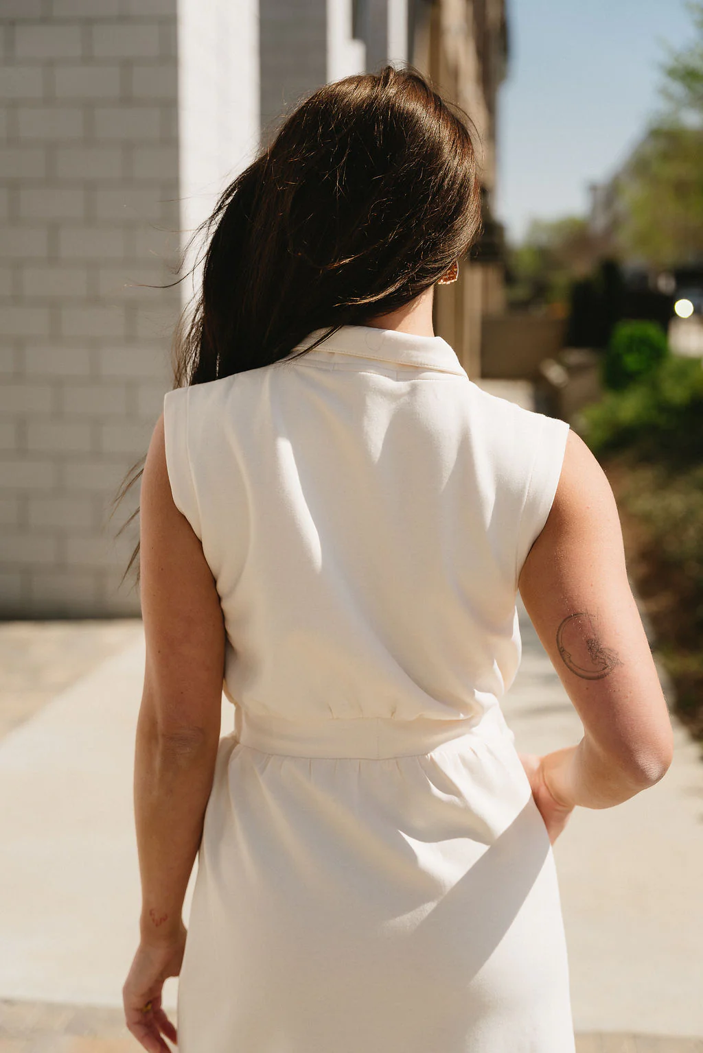 Ana Cream & Gold Zip-Up Midi Dress - Image 4