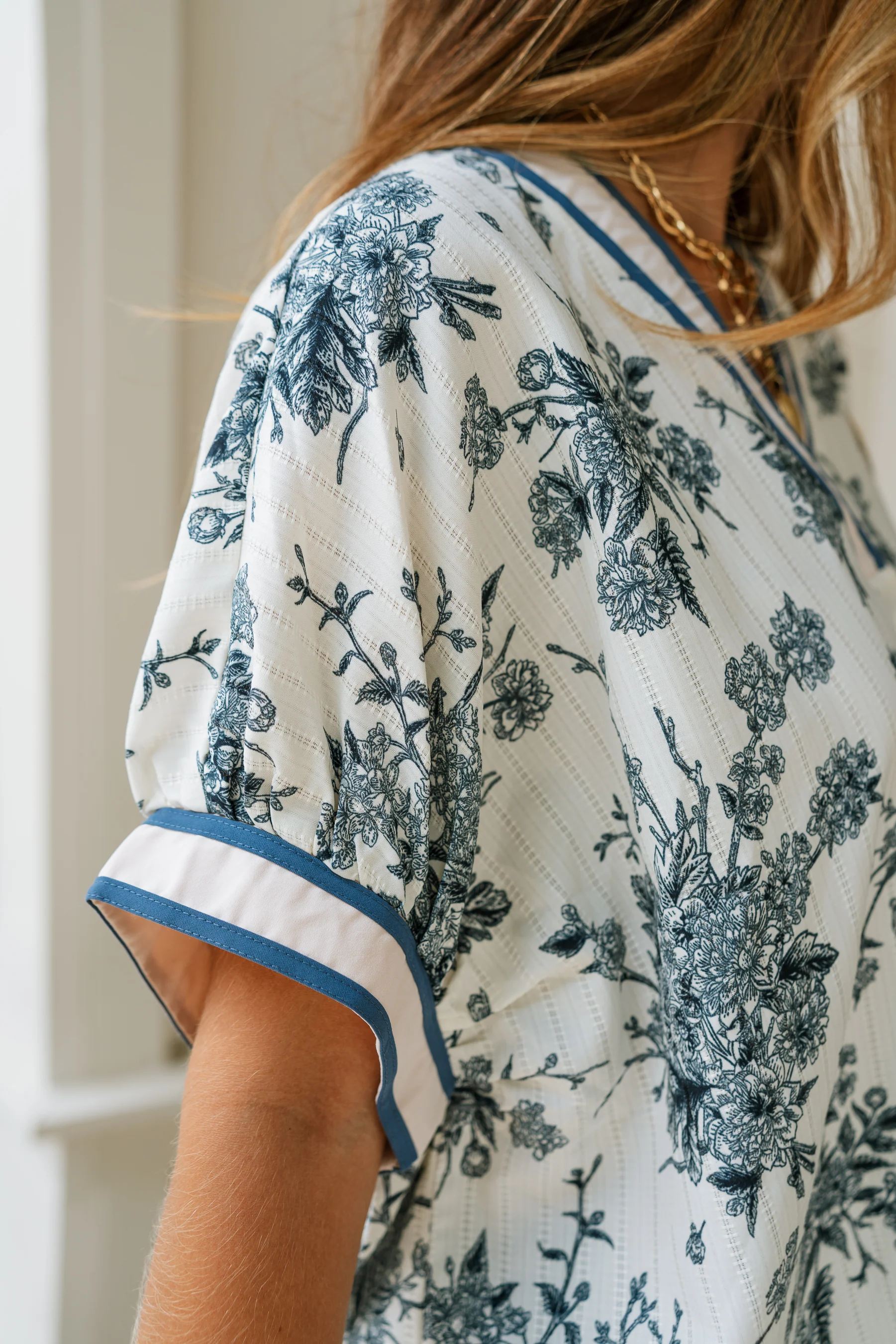 Anastasia Cream & Blue Floral Short Sleeve Top - Image 3