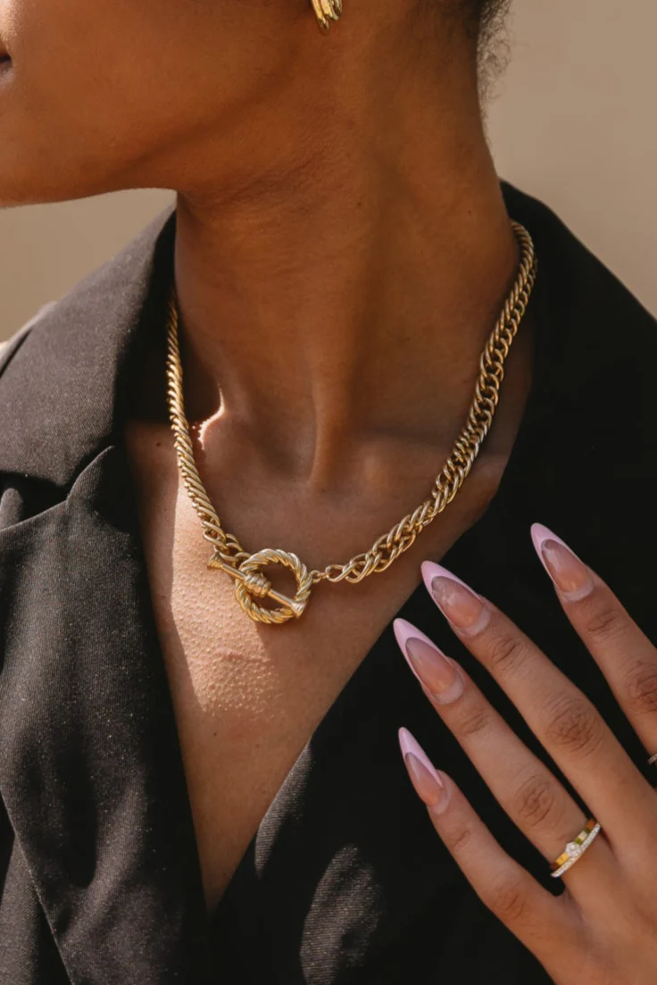 Angela Gold Roped Open Circle Necklace - Image 2