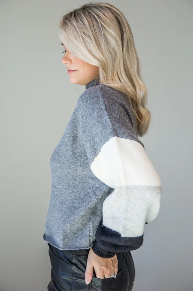 Arielle Grey Multi Long Sleeve Sweater - Image 4