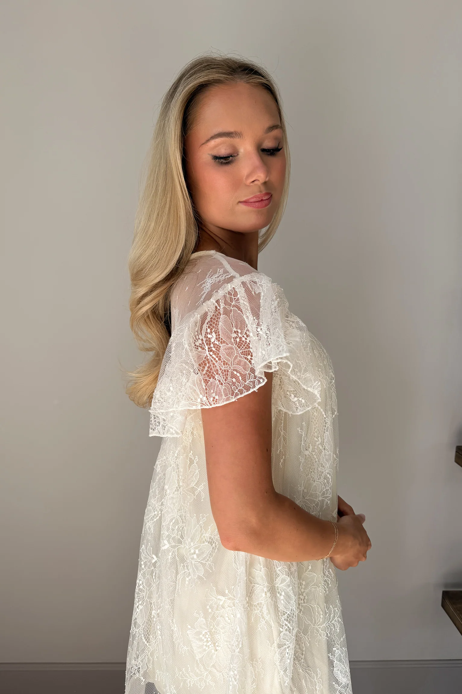 Arwen Cream Lace Mini Dress - Image 3