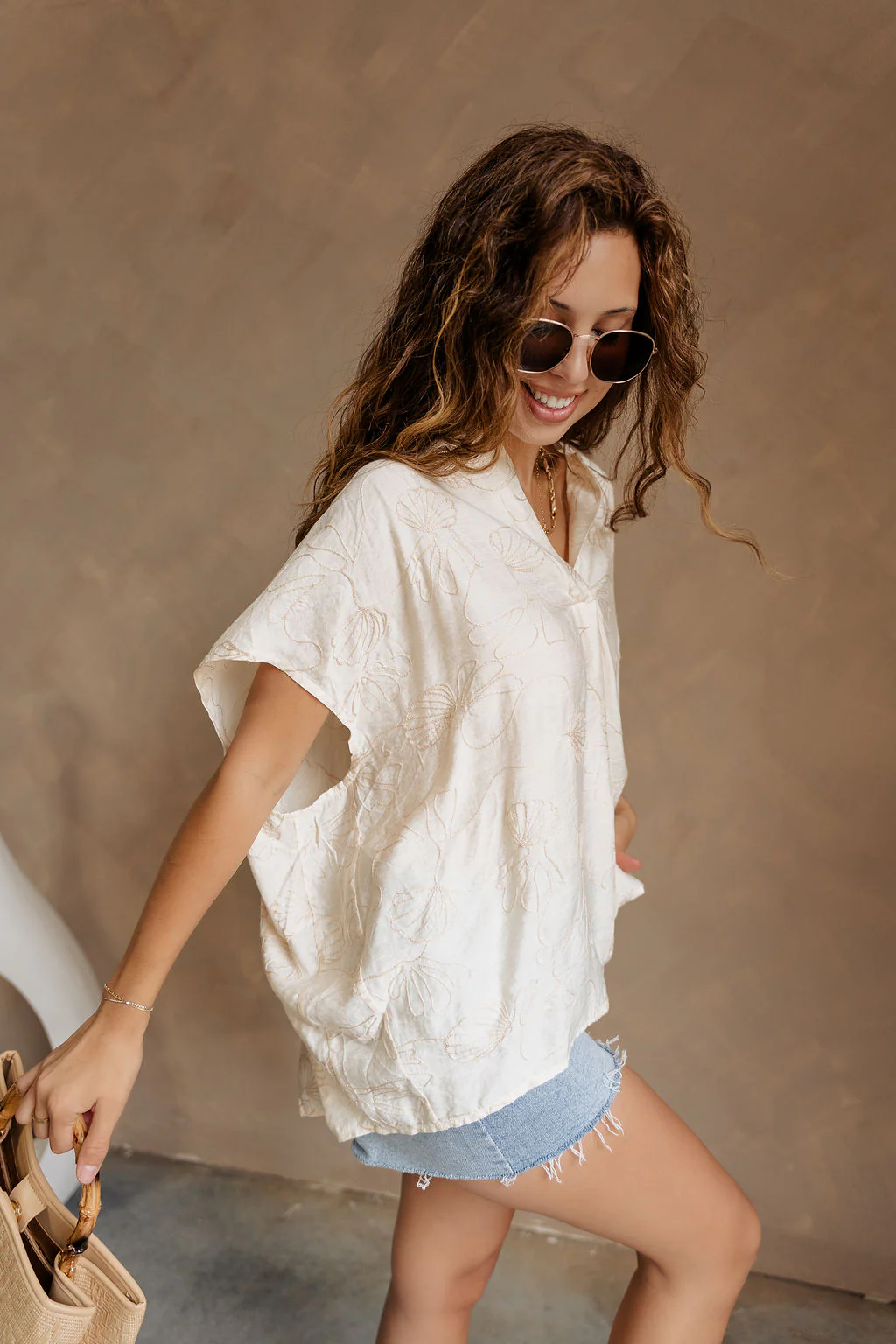 Arya Cream Stitch Seashell Short Sleeve Top - Image 3