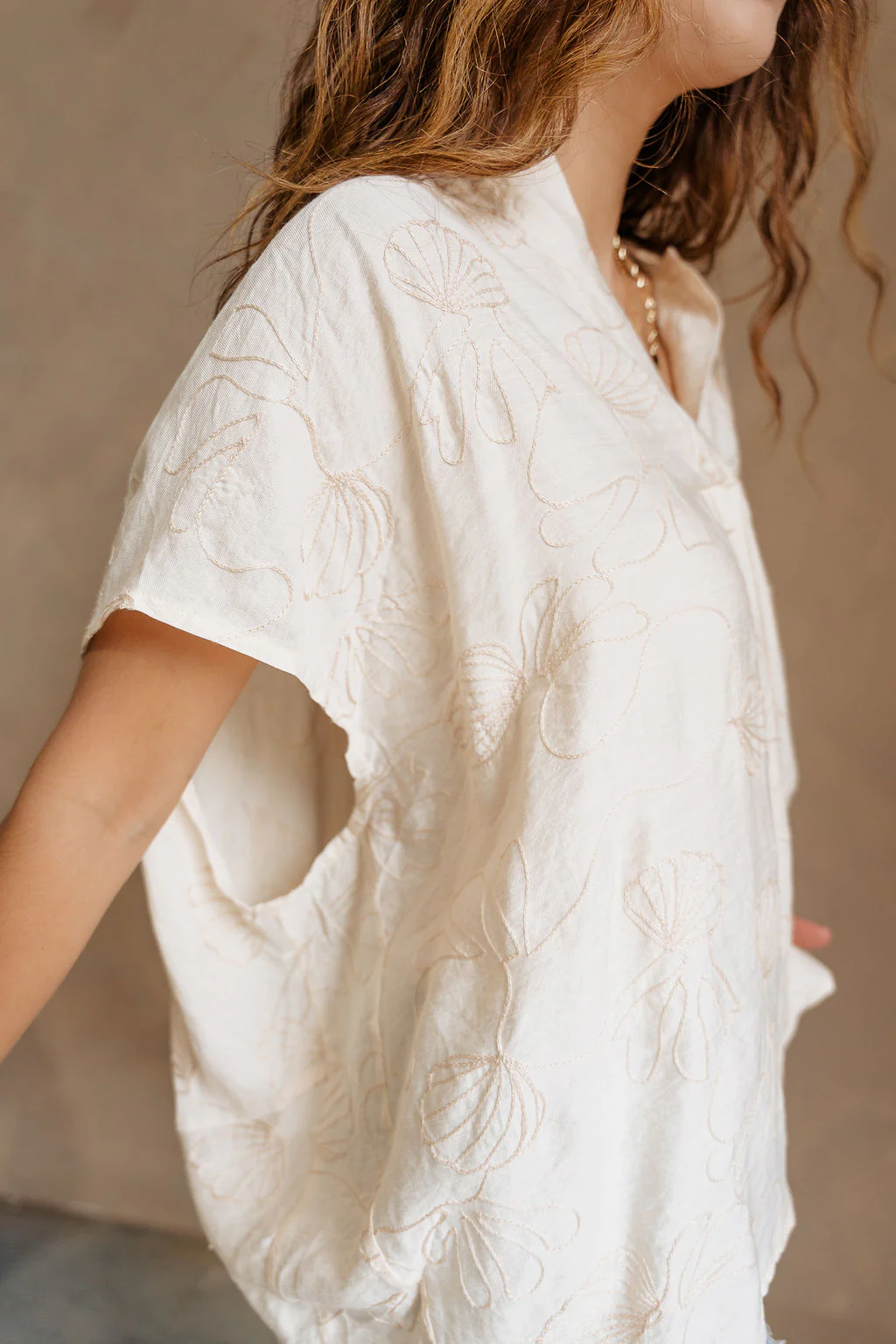Arya Cream Stitch Seashell Short Sleeve Top - Image 7