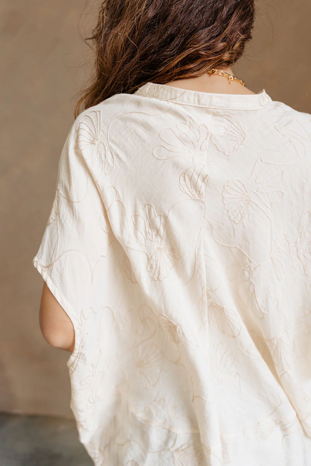 Arya Cream Stitch Seashell Short Sleeve Top - Image 8