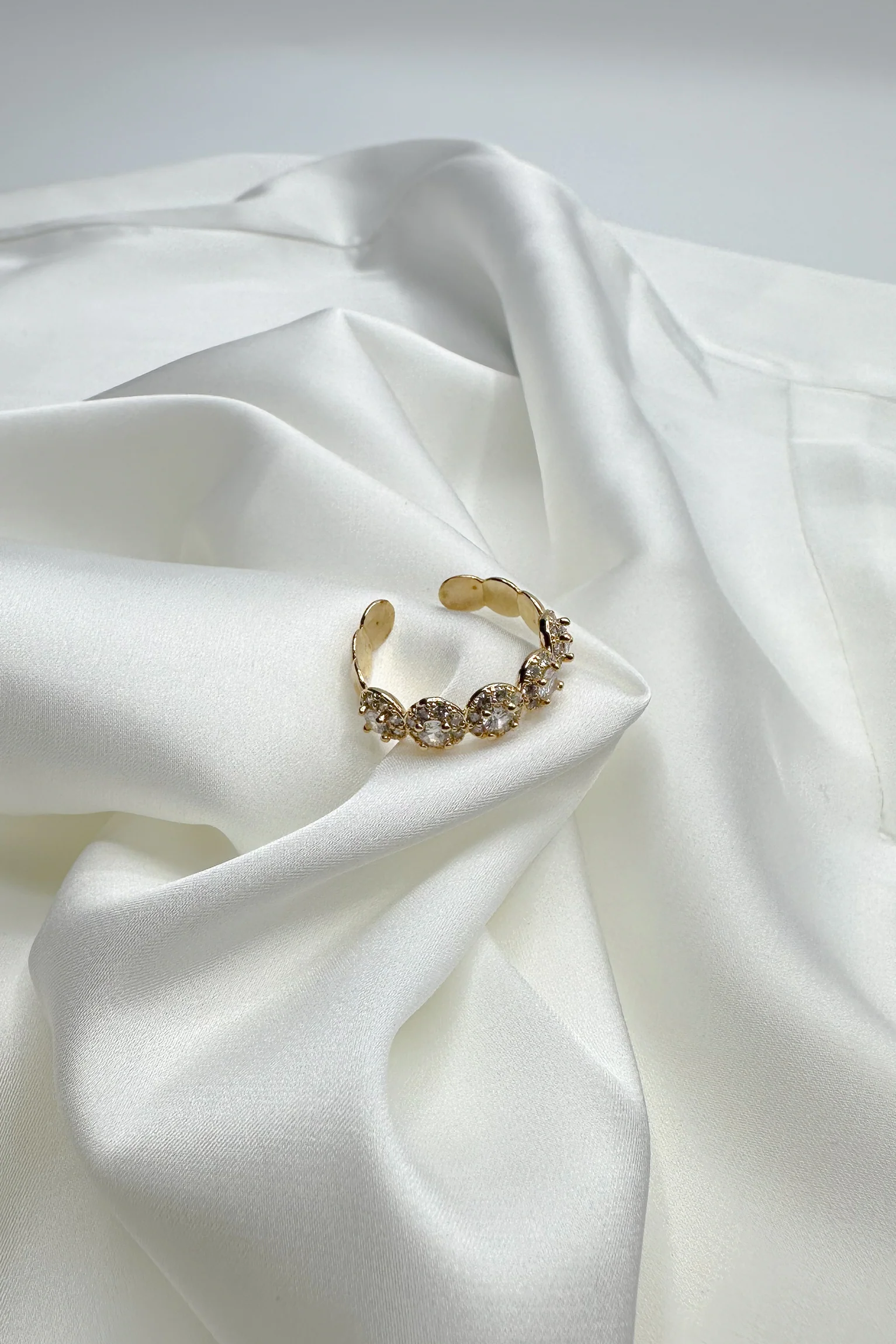 Arya Gold Rhinestone Medallions Ring - Image 3