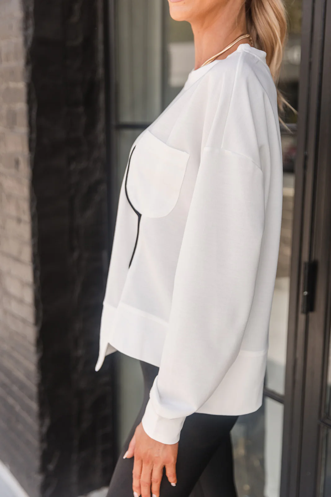 Aspen White & Black Pocket Sweatshirt - Image 3