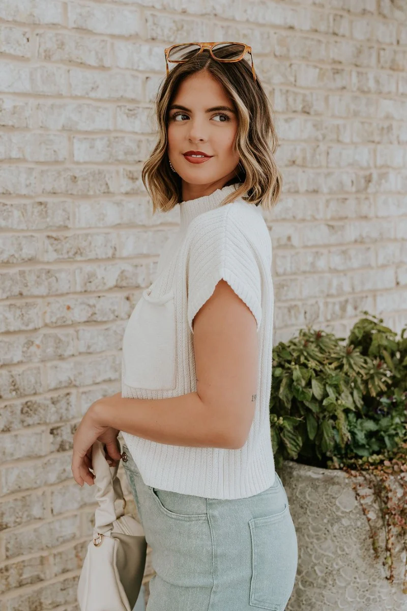 Aubrielle White Sleeveless Sweater - Image 5