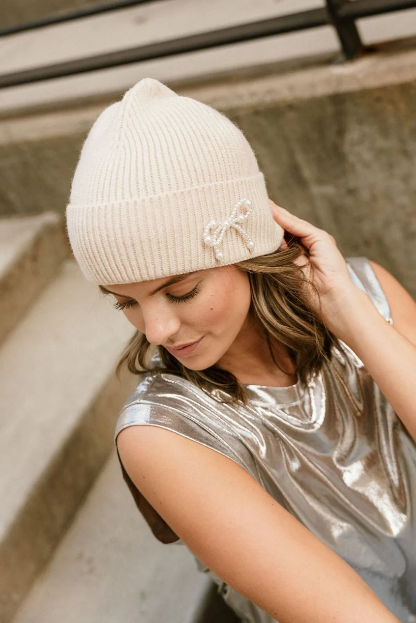 Audrey Ivory Pearl Bow Beanie