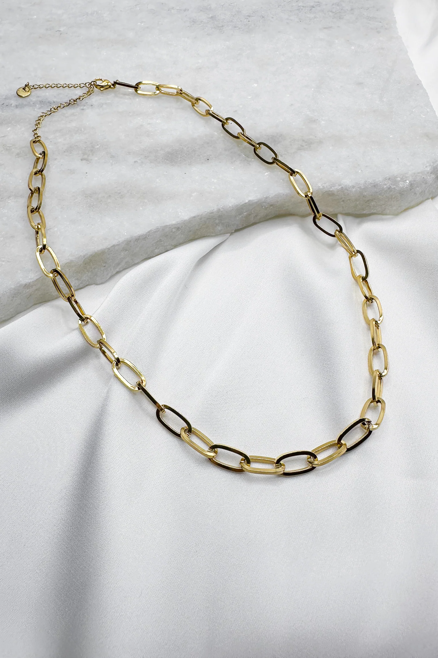 Ava Chain Link Adjustable Necklace - Image 2