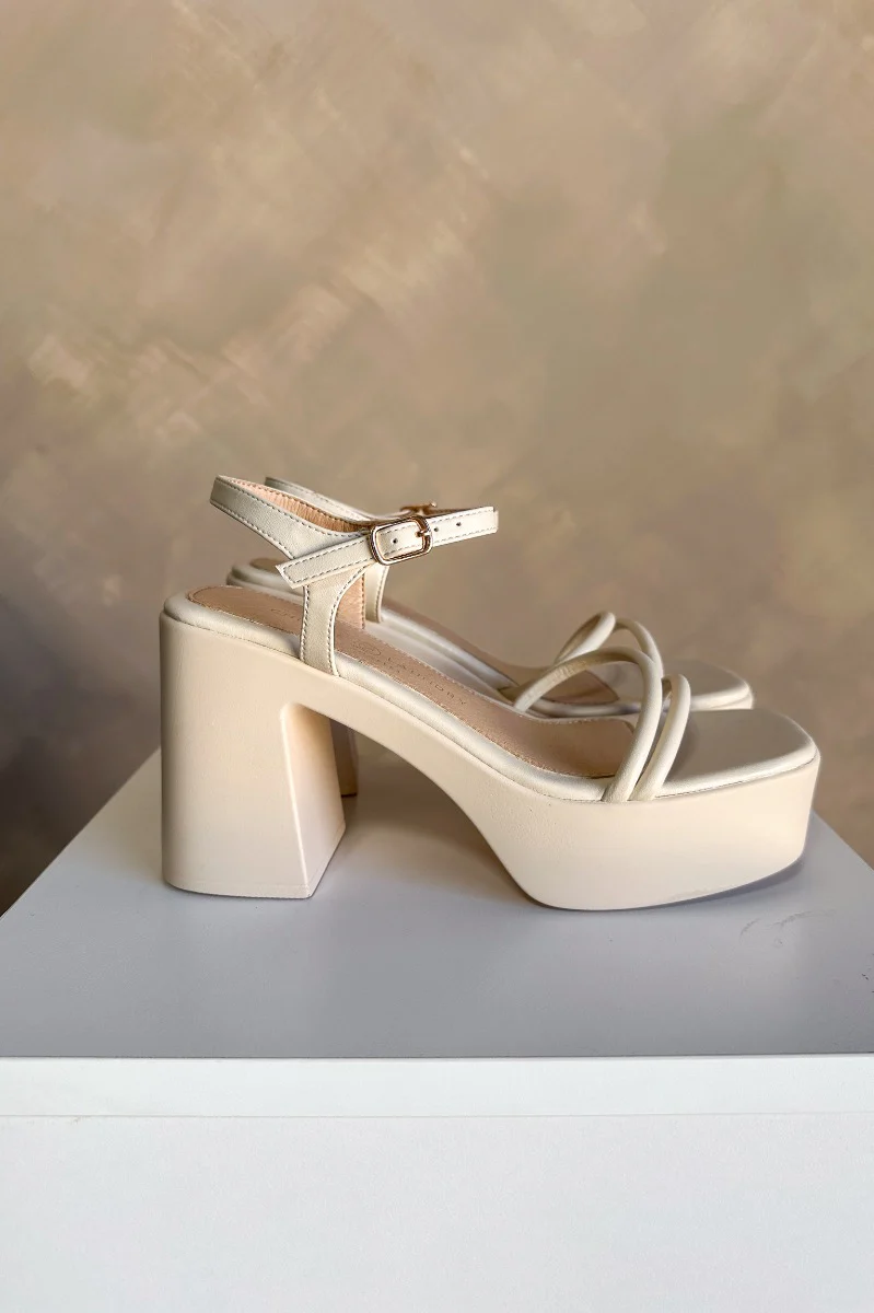 Chinese Laundry Avianna Block Heel in Cream - Image 4
