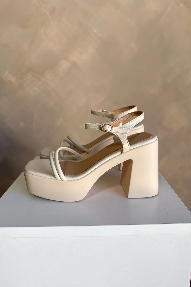 Chinese Laundry Avianna Block Heel in Cream - Image 8