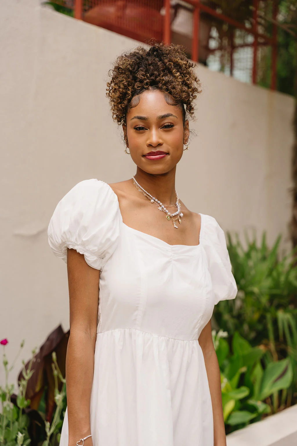 Bethany White & Navy Puff Sleeve Midi Dress - Image 3