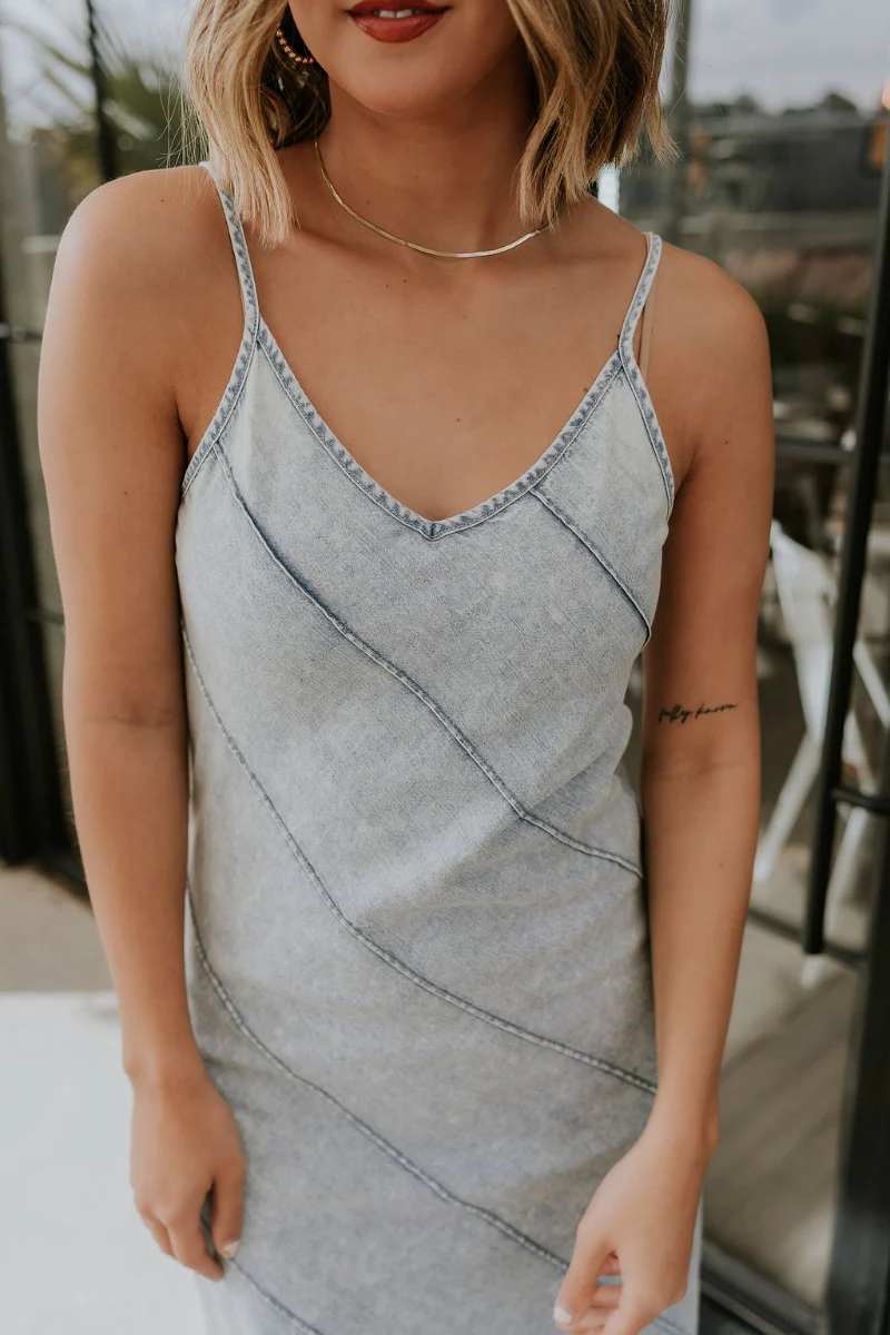 Bexley Blue Denim Sleeveless Midi Dress - Image 3