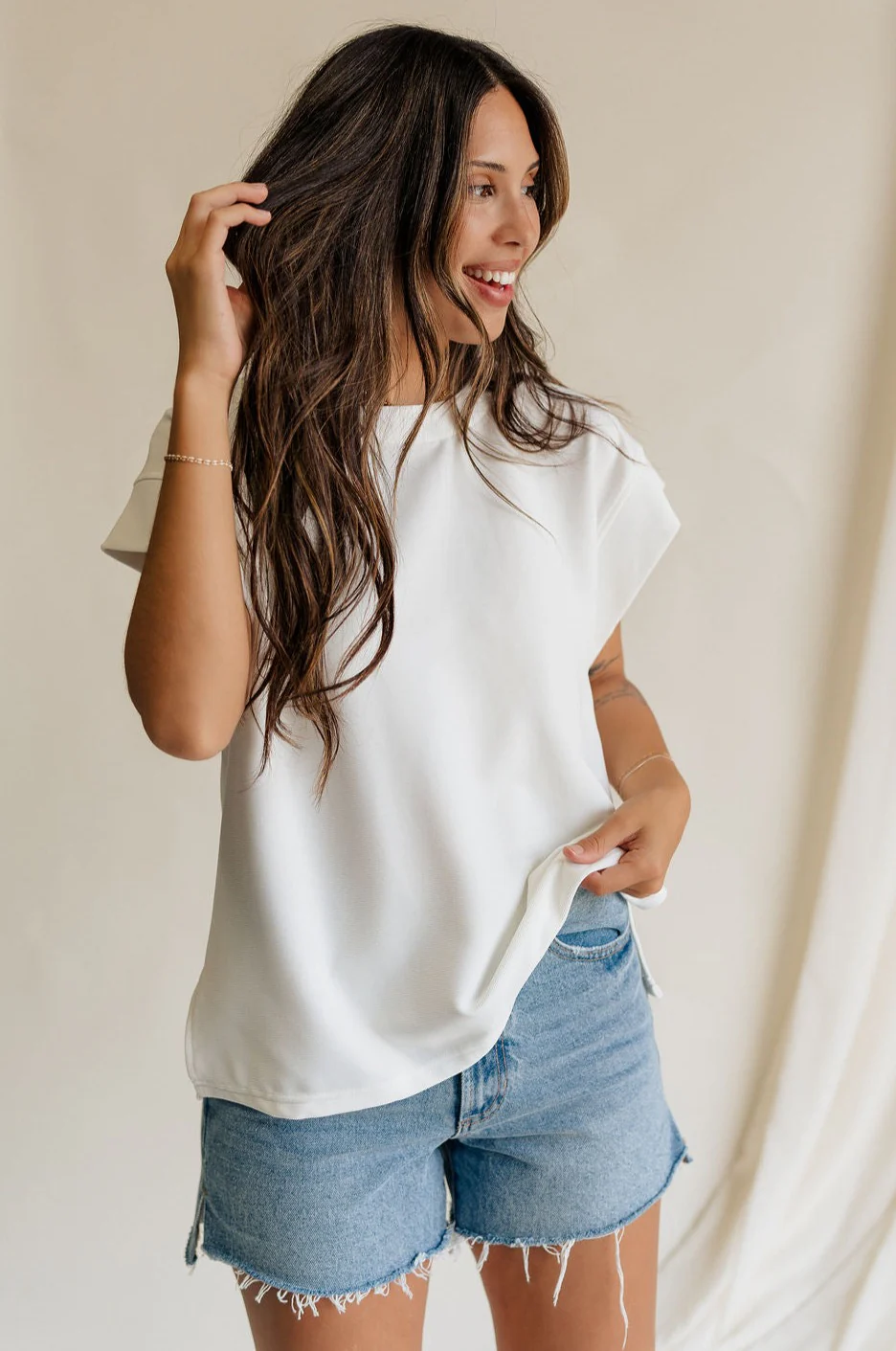Blaire Off White Ribbed Short Sleeve Top - Image 2