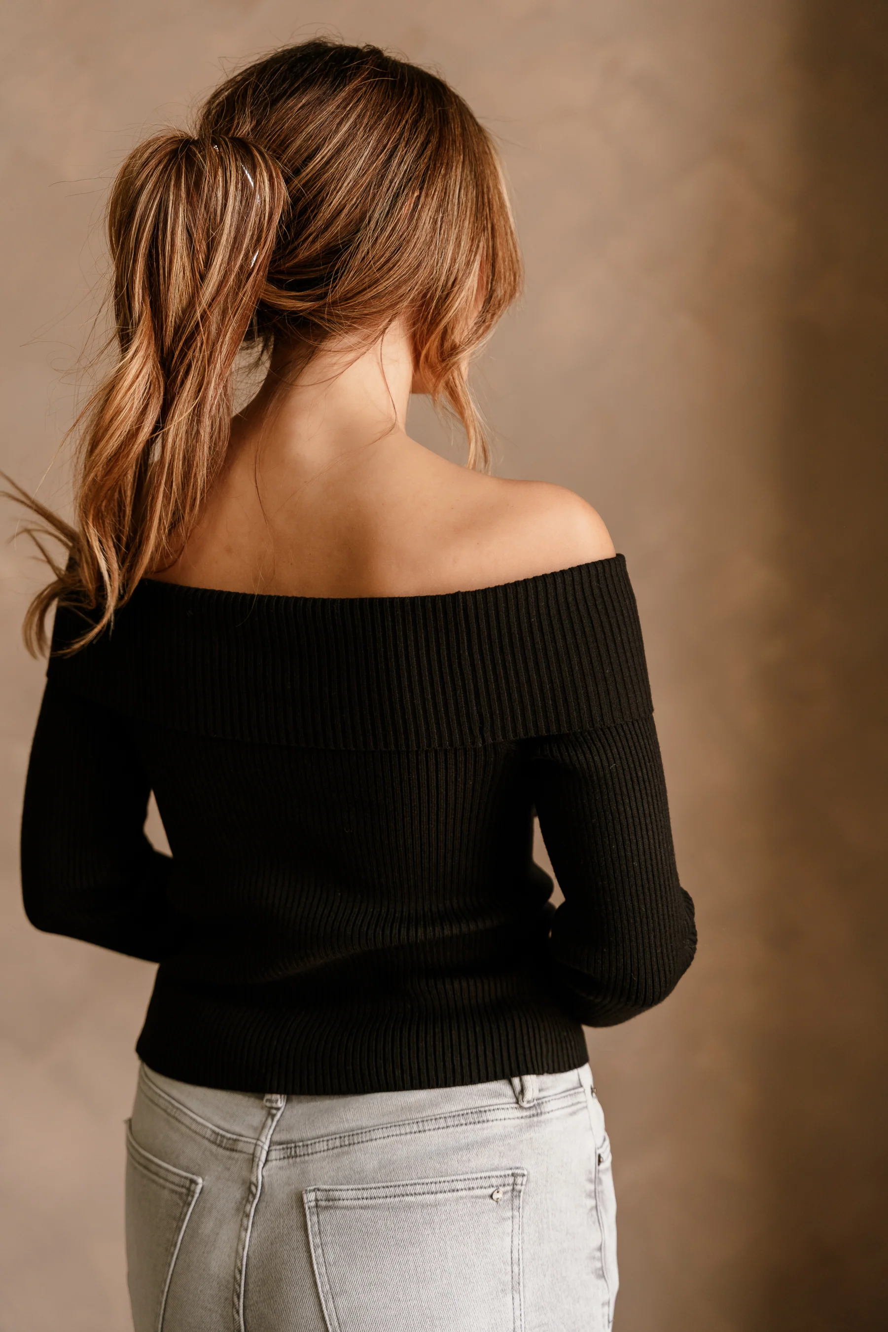 Blakely Black Button-Up Off-The-Shoulder Top - Image 8