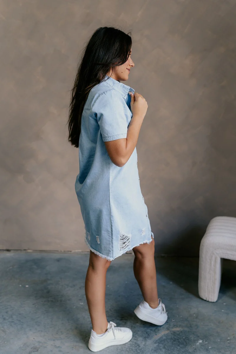 Blakely Distressed Chambray Short Sleeve Dress - Image 4