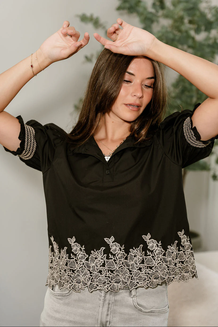 Brenna Black & Cream Floral Short Sleeve Top - Image 8