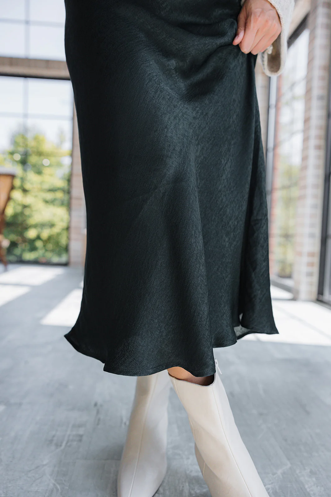 Bristol Dark Green Satin Midi Skirt - Image 4