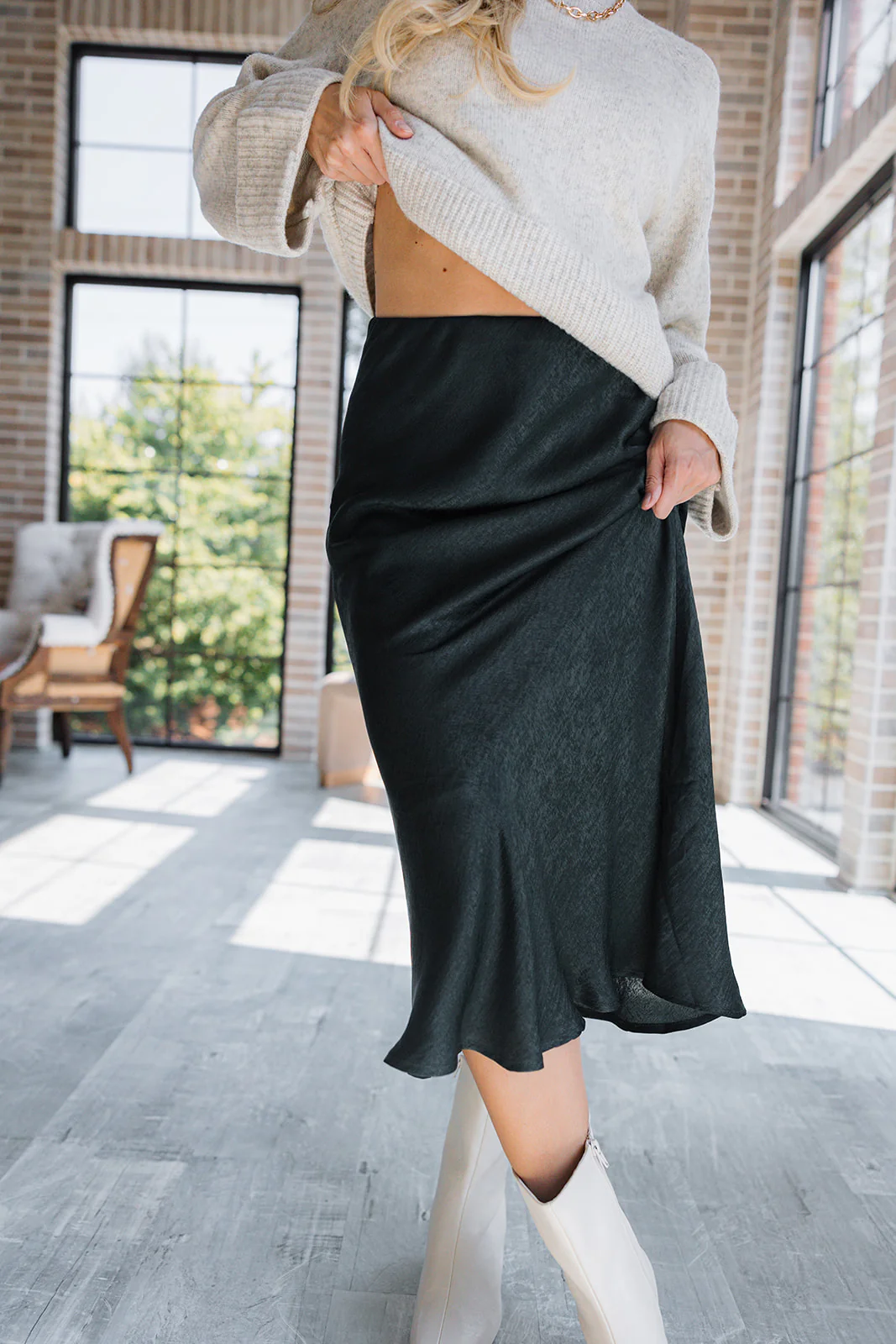 Bristol Dark Green Satin Midi Skirt - Image 5