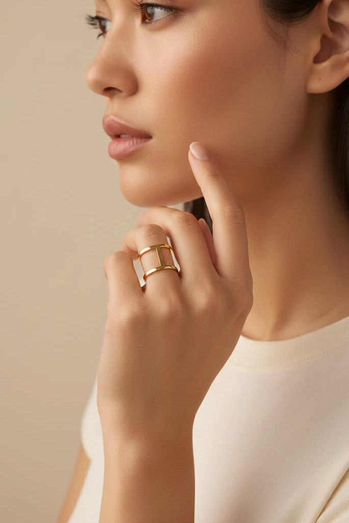 Calista Gold Bar Ring