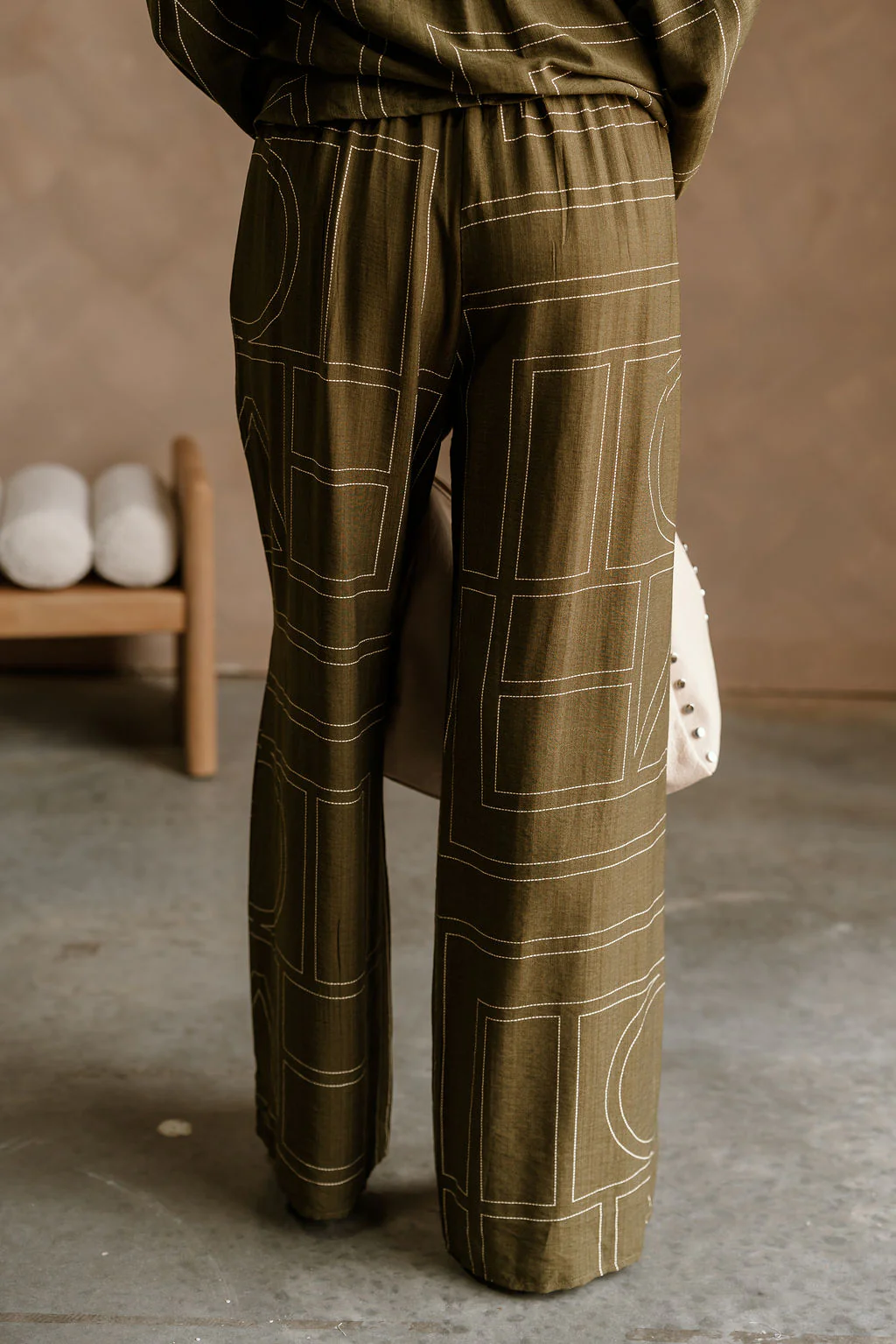 Calyn Olive & Cream Printed Wide Leg Pants - Image 6