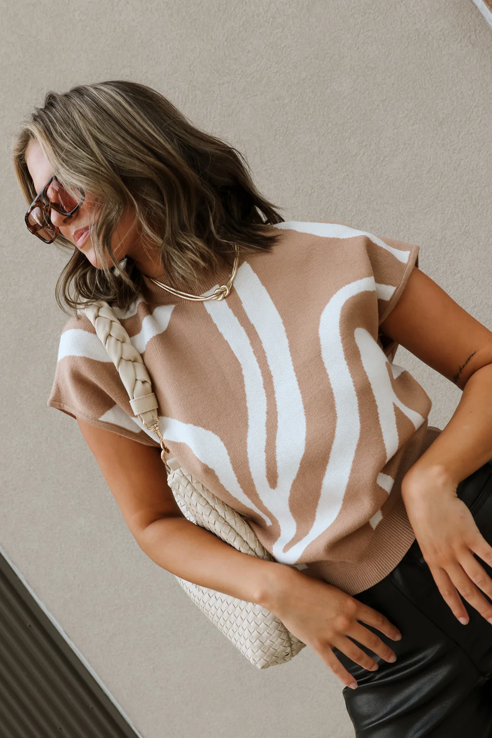 Carinna Mocha & White Swirl Sweater - Image 3