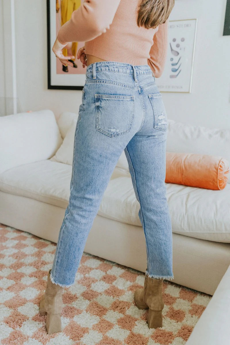 Ceros: Fast Forward Jeans - Image 4