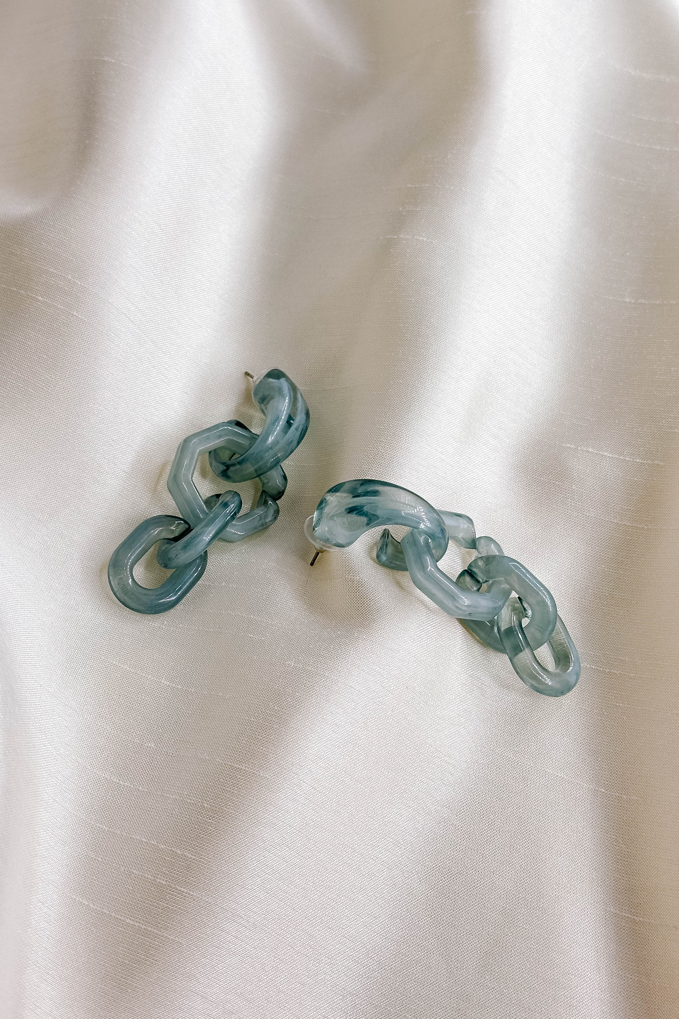 Cheyenne Chain Link Earrings - Image 3