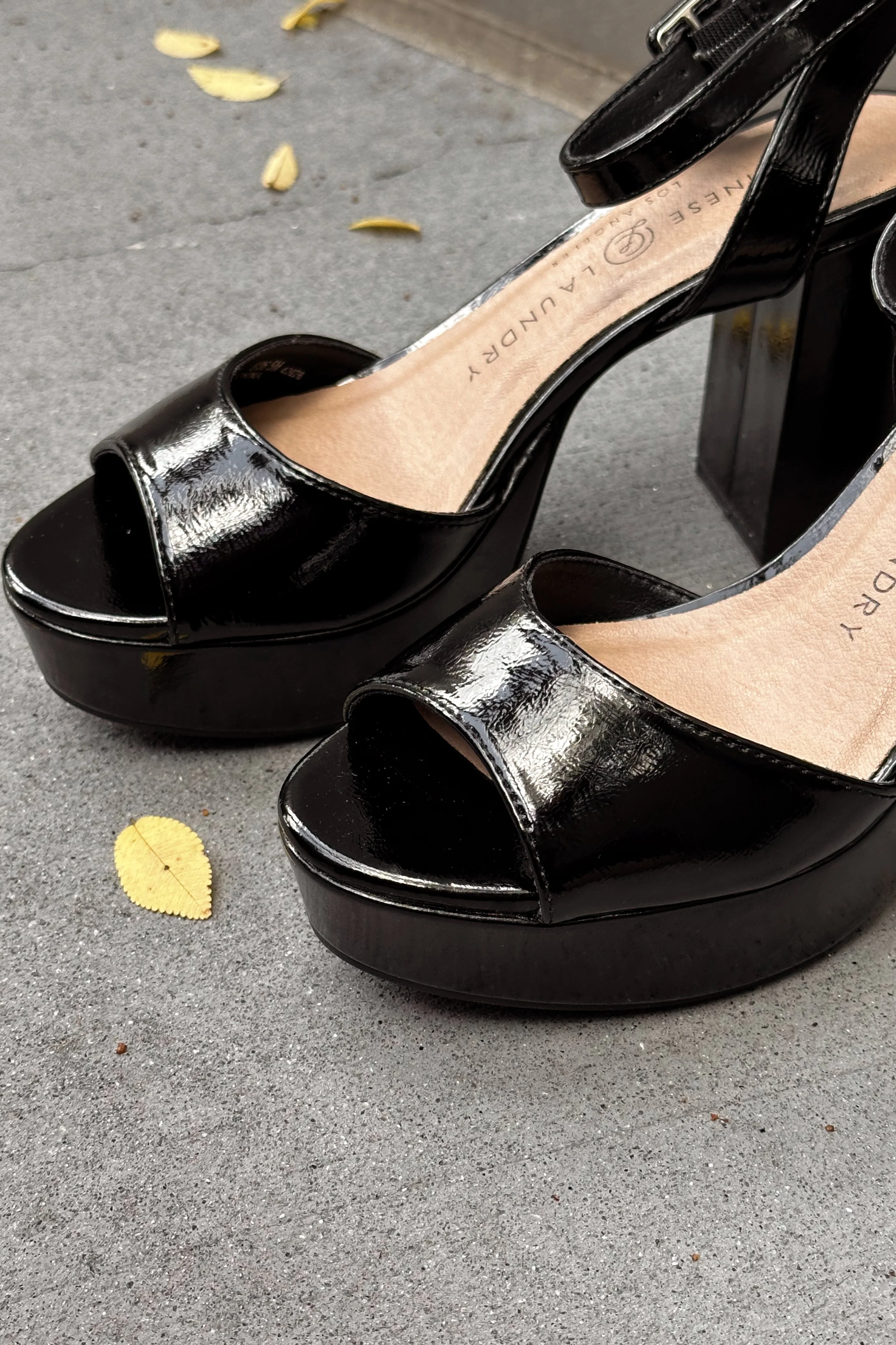 Chinese Laundry Theresa Black Patent Platform Heel - Image 5