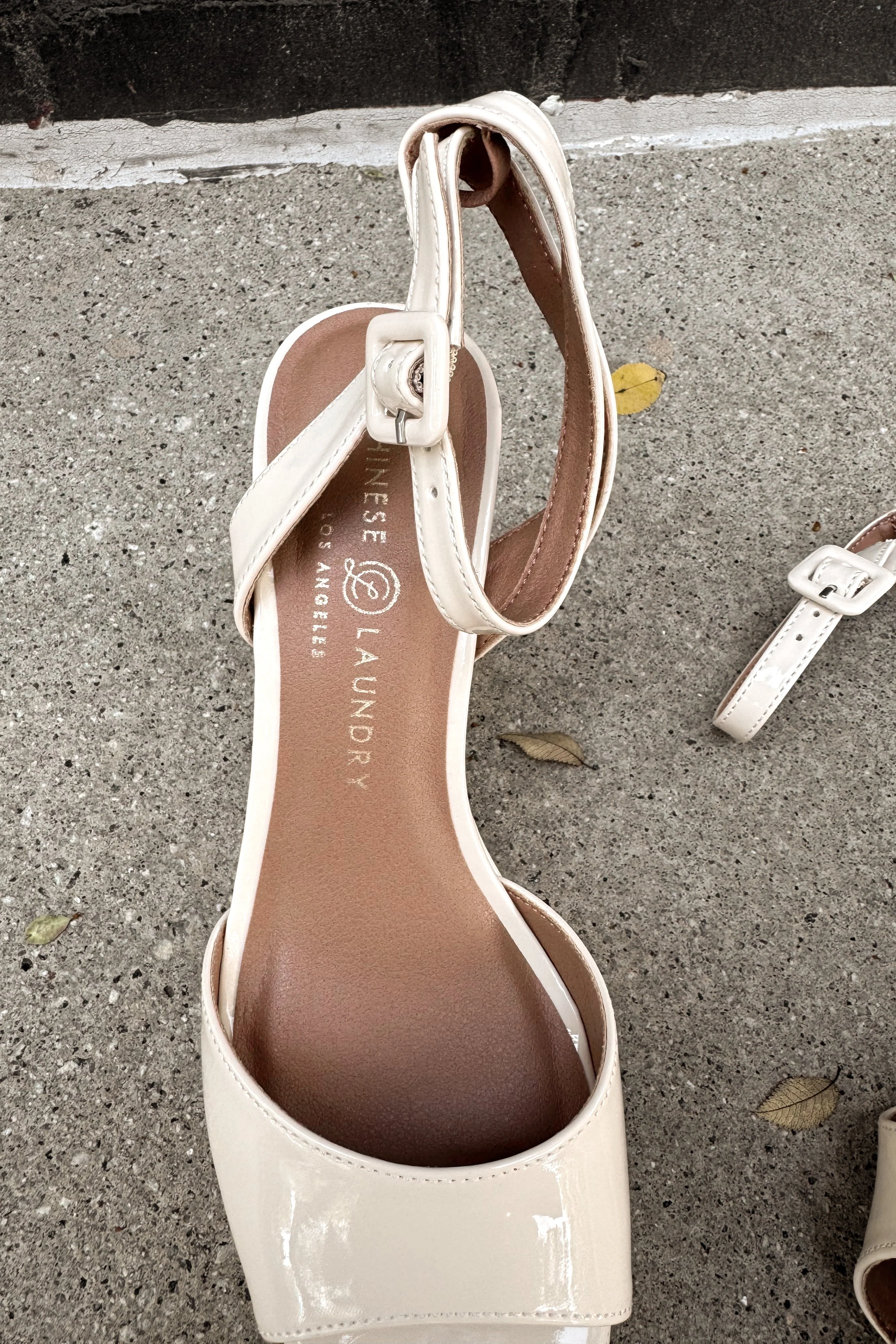 Chinese Laundry Theresa Bone Patent Platform Heel - Image 6
