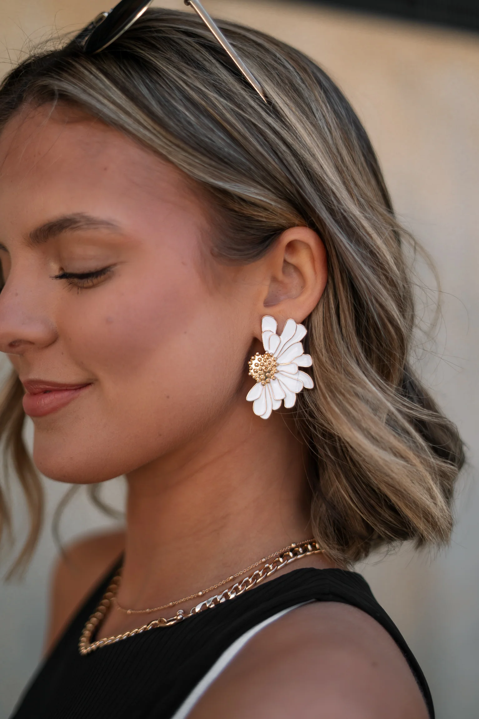 Chloe White & Gold Flower Stud Earring - Image 3