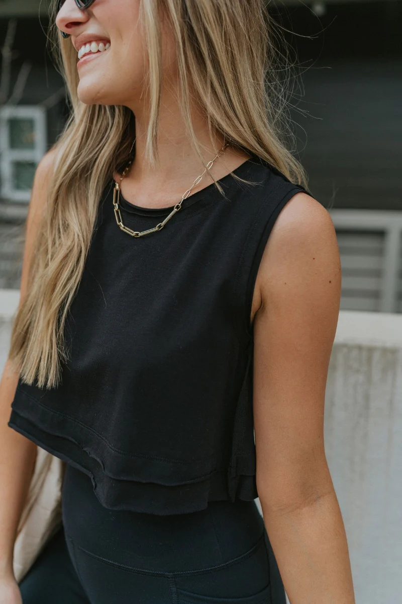 City Life Cropped Tank in Black - Image 3