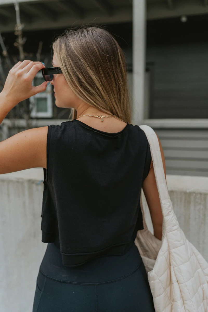 City Life Cropped Tank in Black - Image 5