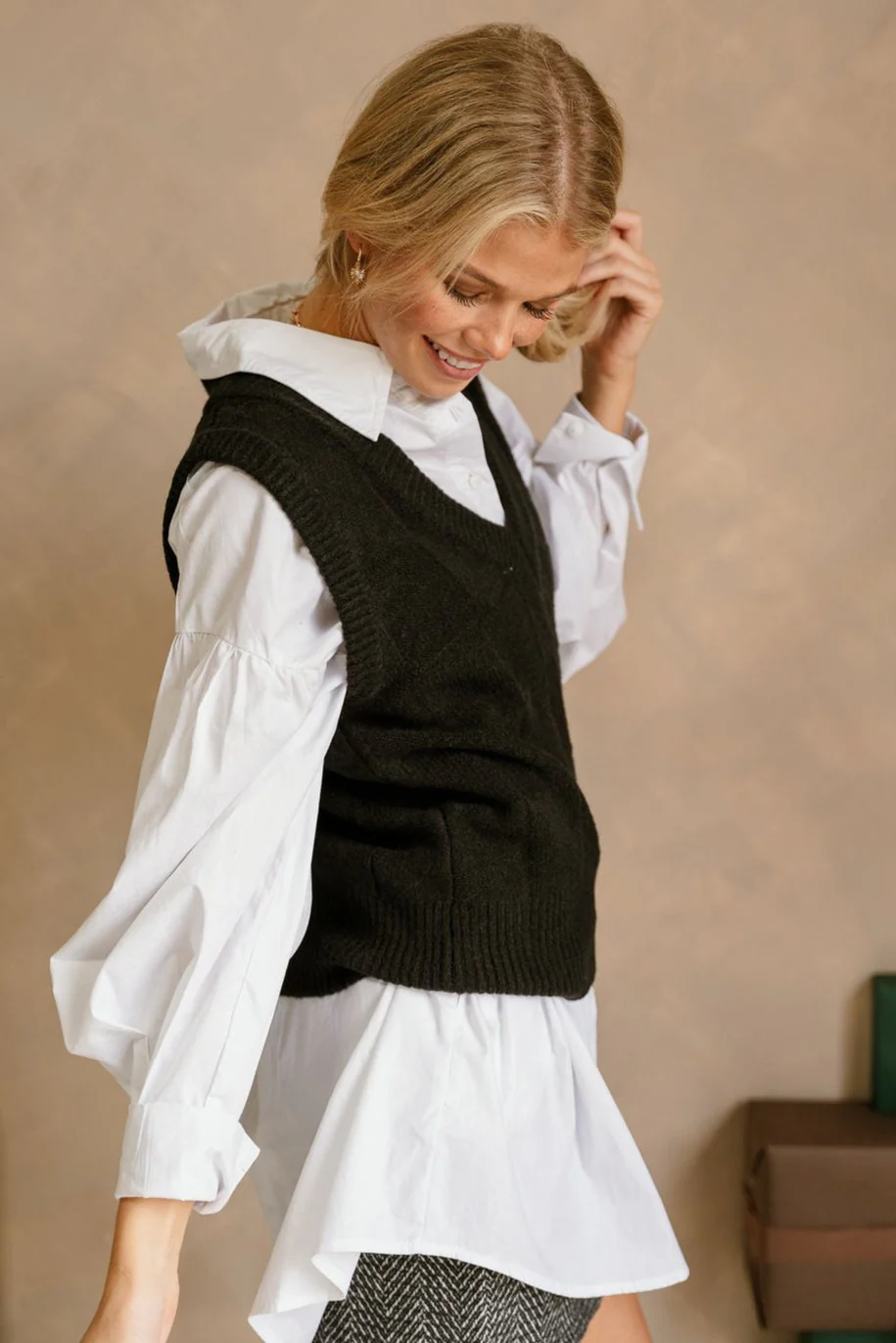 Clara Black Checkered Sweater Vest - Image 2