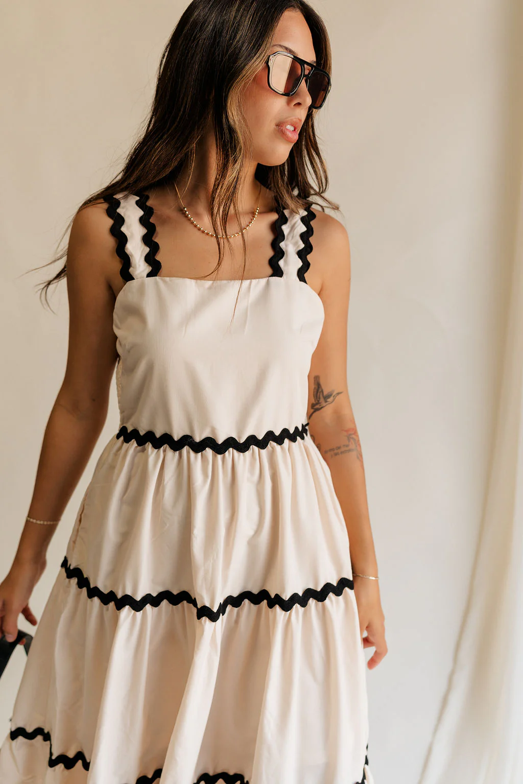 Clara Ecru & Black Wavy Trim Midi Dress - Image 2