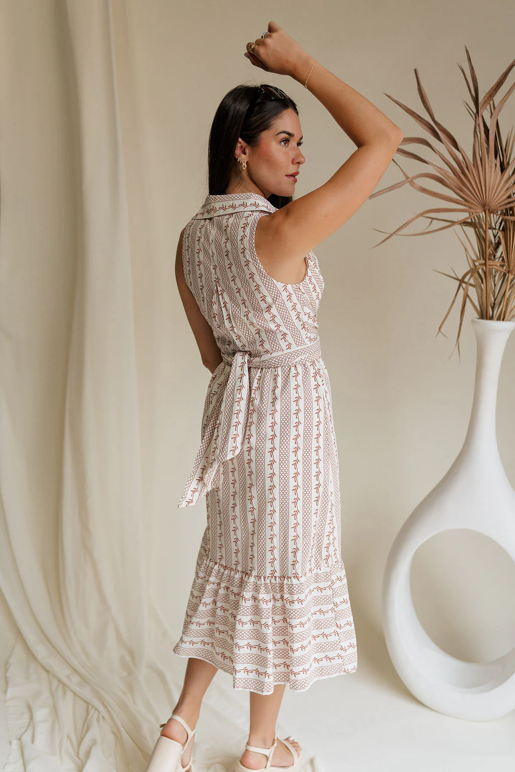 Clarey White & Brown Sleeveless Midi Dress - Image 8