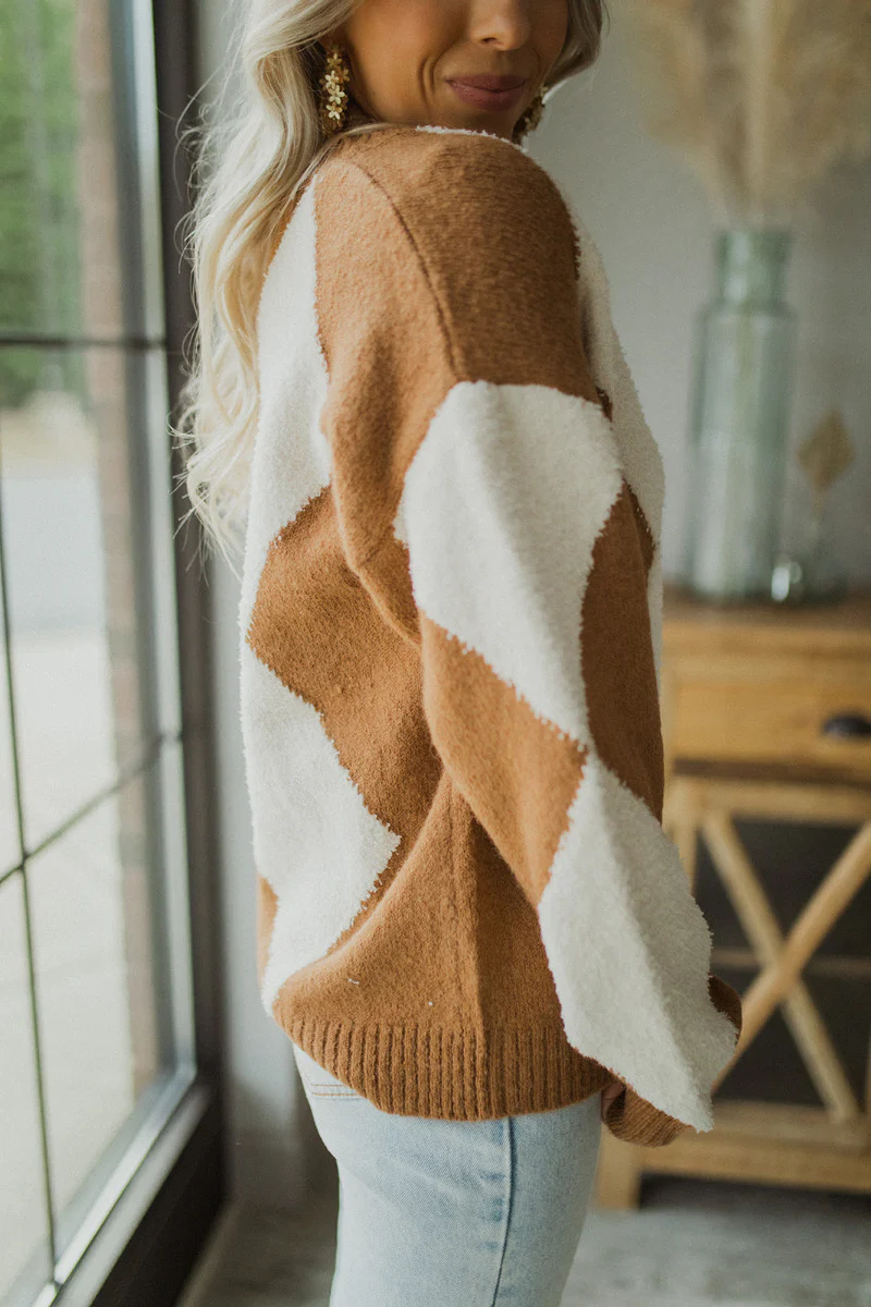Classic And Cozy Sweater - Image 4