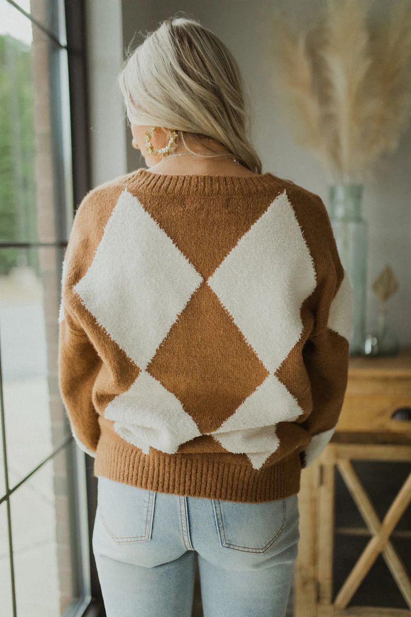Classic And Cozy Sweater - Image 5