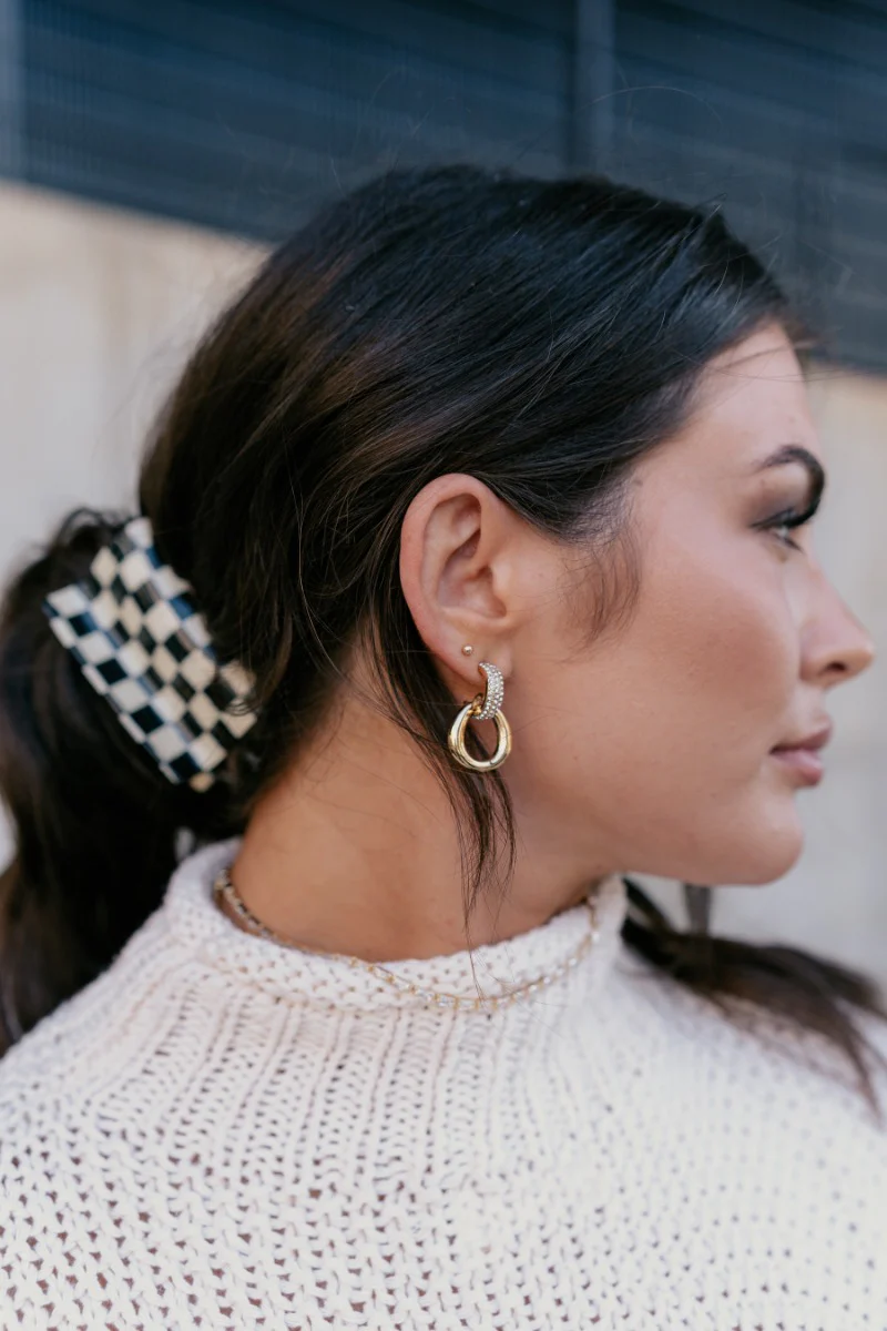 Clear To Me Earrings